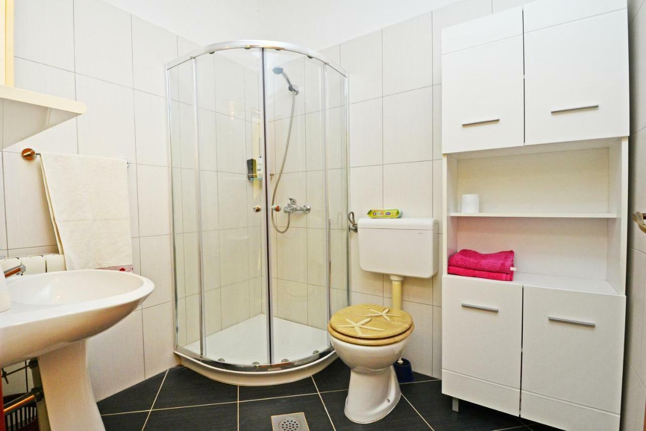 Apartmani Kramar Poreč Buitenkant foto